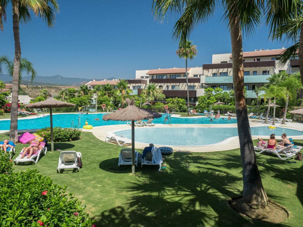 Amazing Two Bedroom Apartment In Los Flamingos, Marbella Естепона Екстер'єр фото