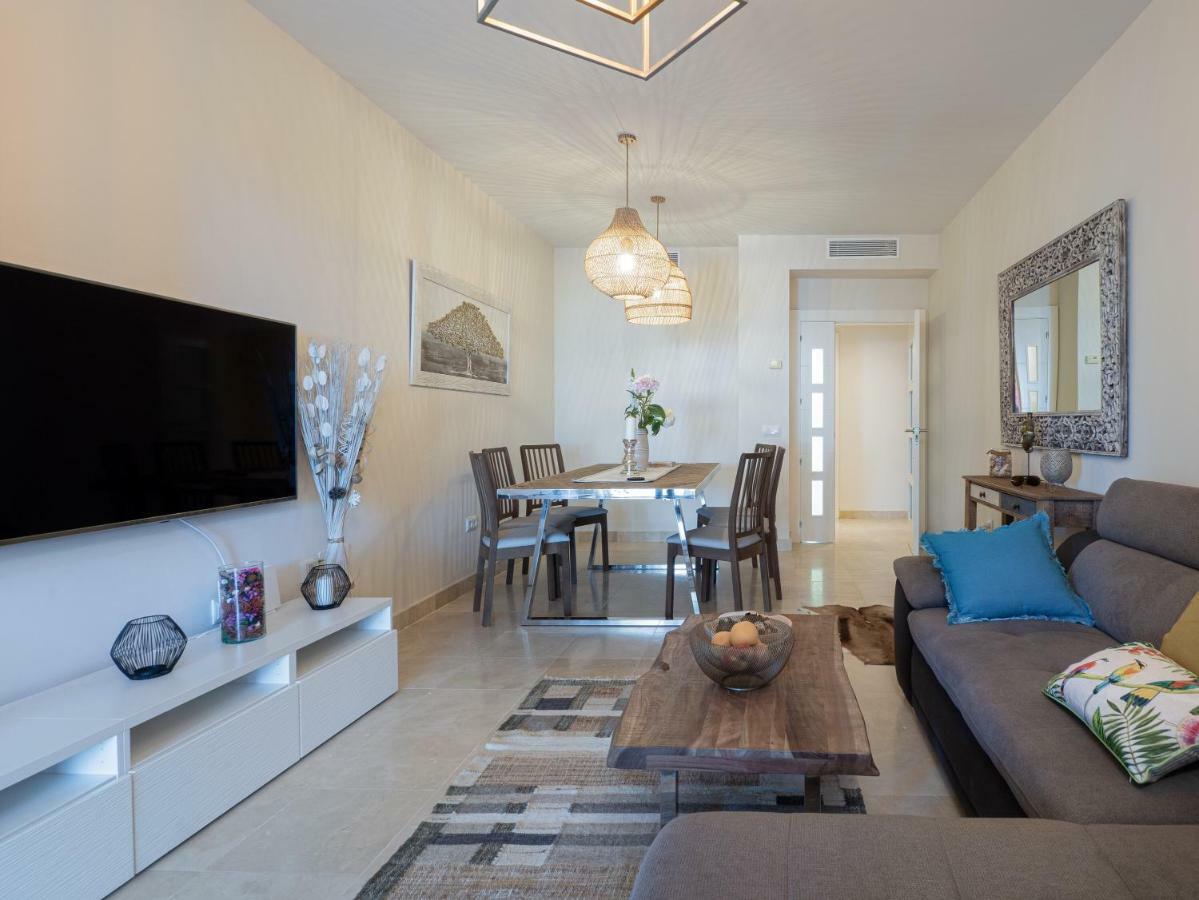 Amazing Two Bedroom Apartment In Los Flamingos, Marbella Естепона Екстер'єр фото